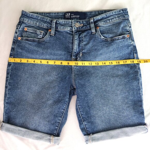 Gap Denim Shorts - 9" Bermuda Short - Medium Wash - Size 6/28 - Picture 5 of 11
